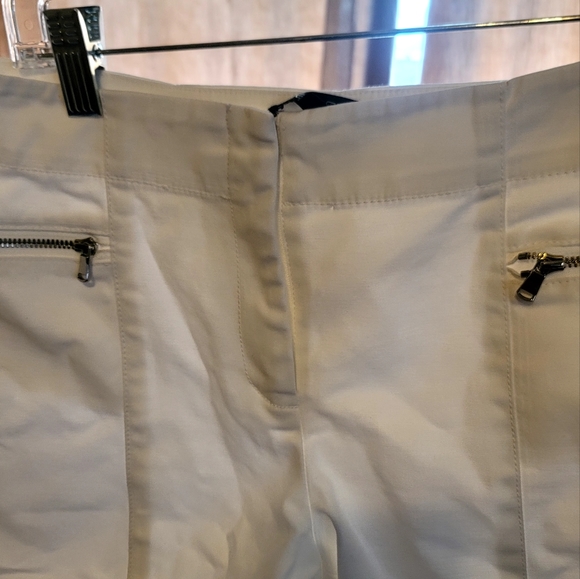 Etcetera size 6 White Brumda zip pockets zip hook closure Brumda Shorts..NICE... - Picture 5 of 12